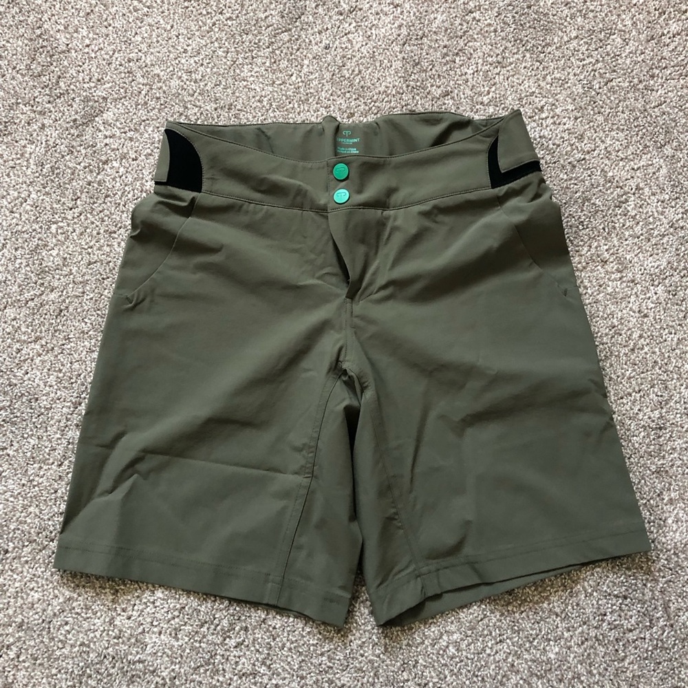 Peppermint Cycling Mountain Bike Shorts (NWT) - S